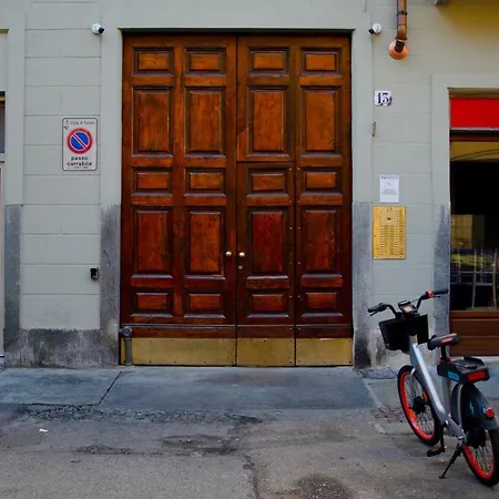 La Tana Apartment *